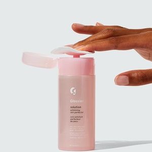 Glossier Solution Exfoliating Skin Perfector + Cotton Rounds!